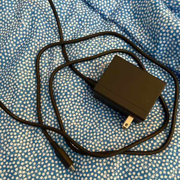 Selling Nintendo switch Lite New with Charger box and two games - Picture 5 of 5